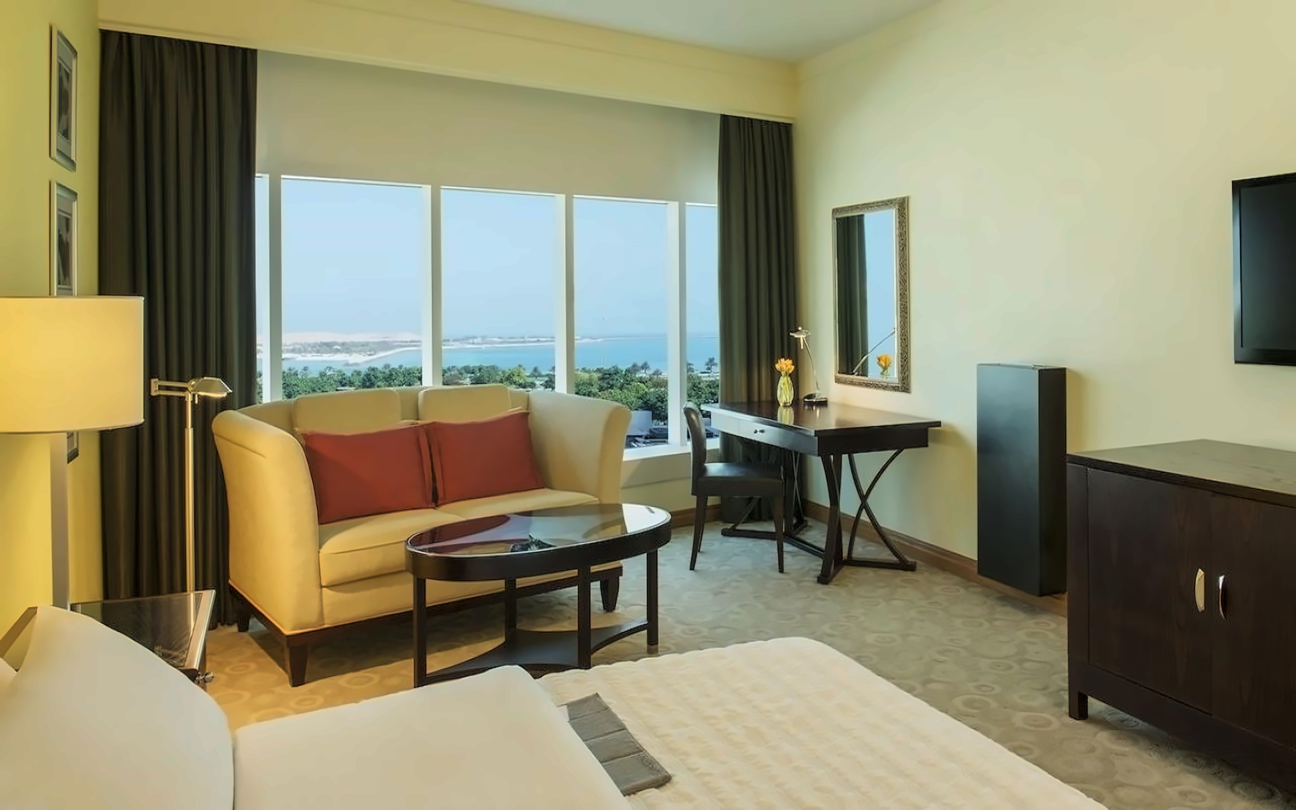 Le Royal Meridien Abu Dhabi Abu Dhabi - city UAE photo, price for the ...
