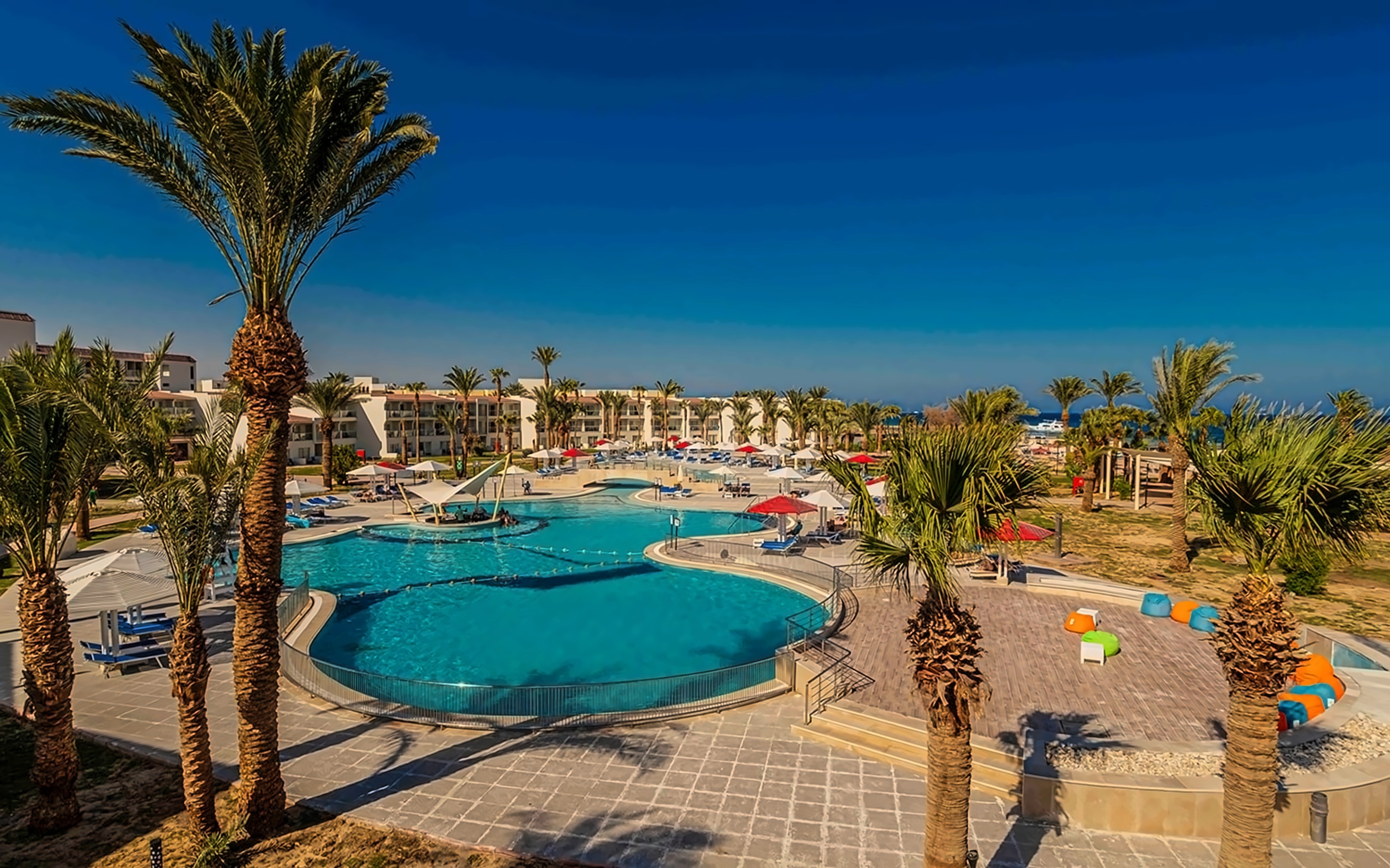 Mondo abu soma. Амарина Абу сома отель Хургада. Amarina Abu Soma Resort Aqua Park 5. Египет Aqua mondo Resort Abu Soma.