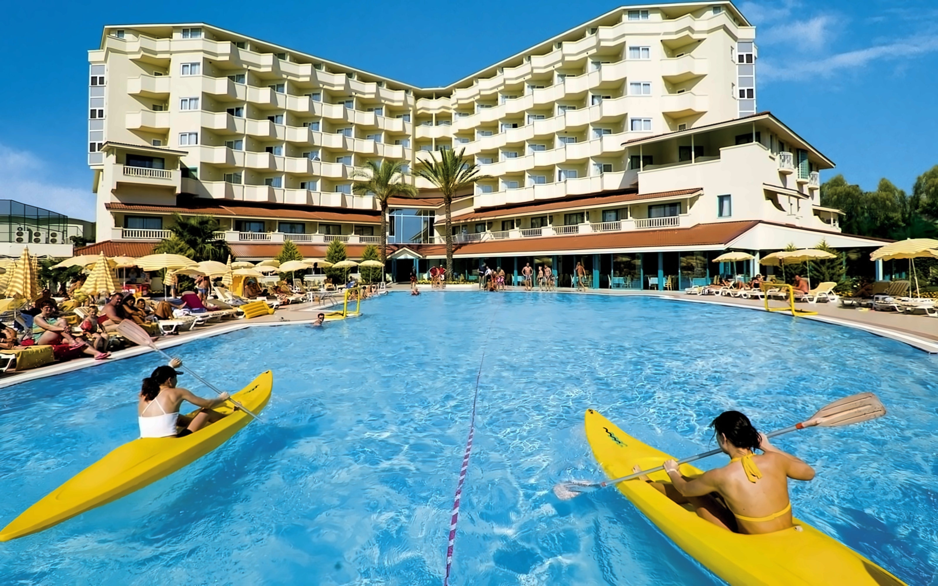 Febeach Hotel 4*