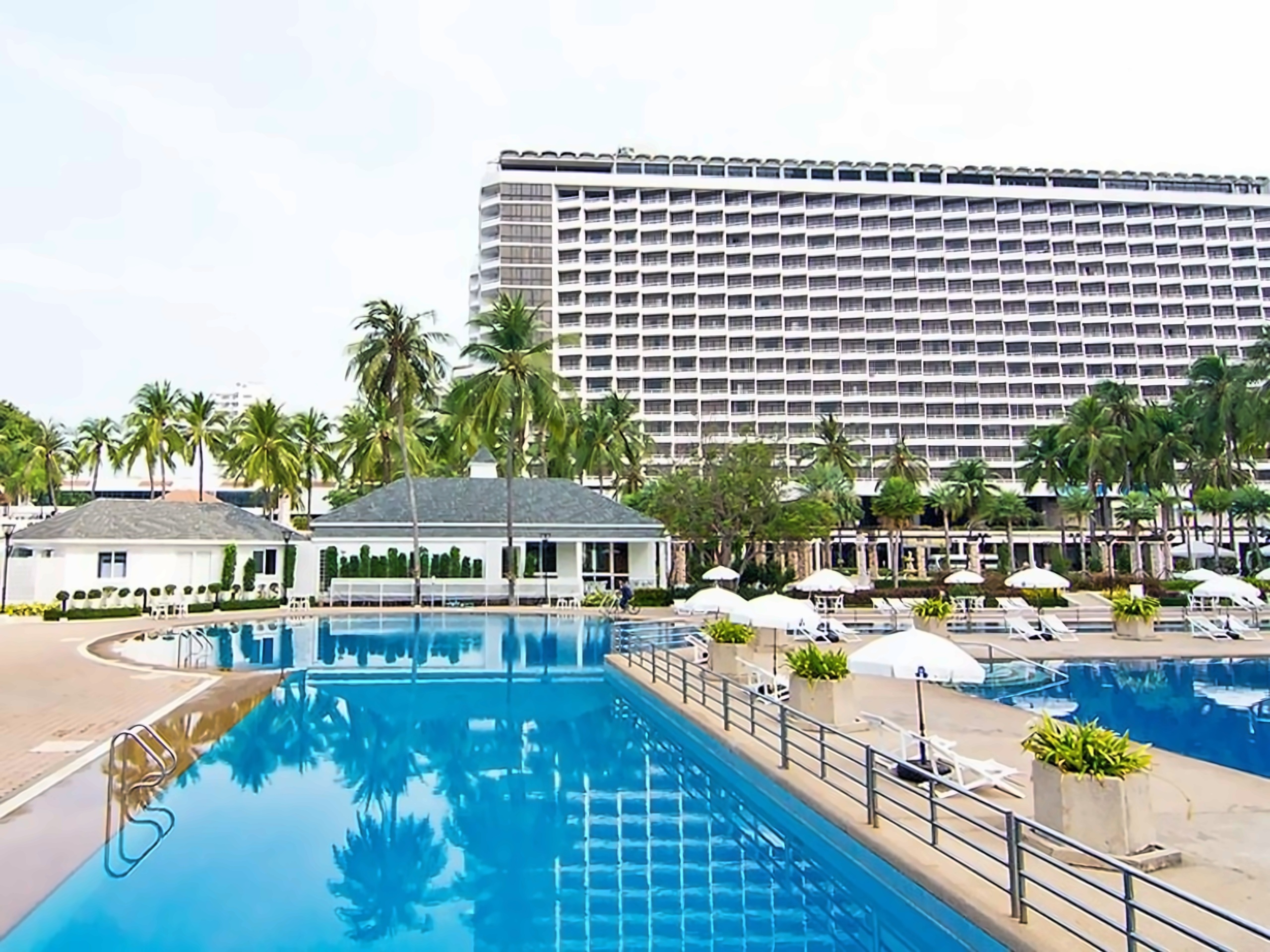 Ambassador City Jomtien: Garden Wing Pattaya south Таиланд photo, price ...